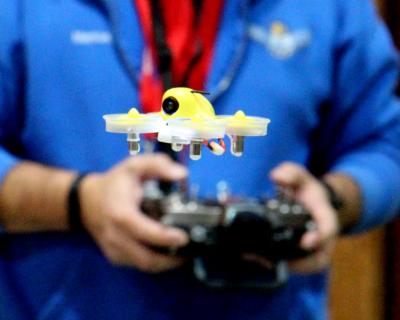 Quadrocopter per FPV gesteuert